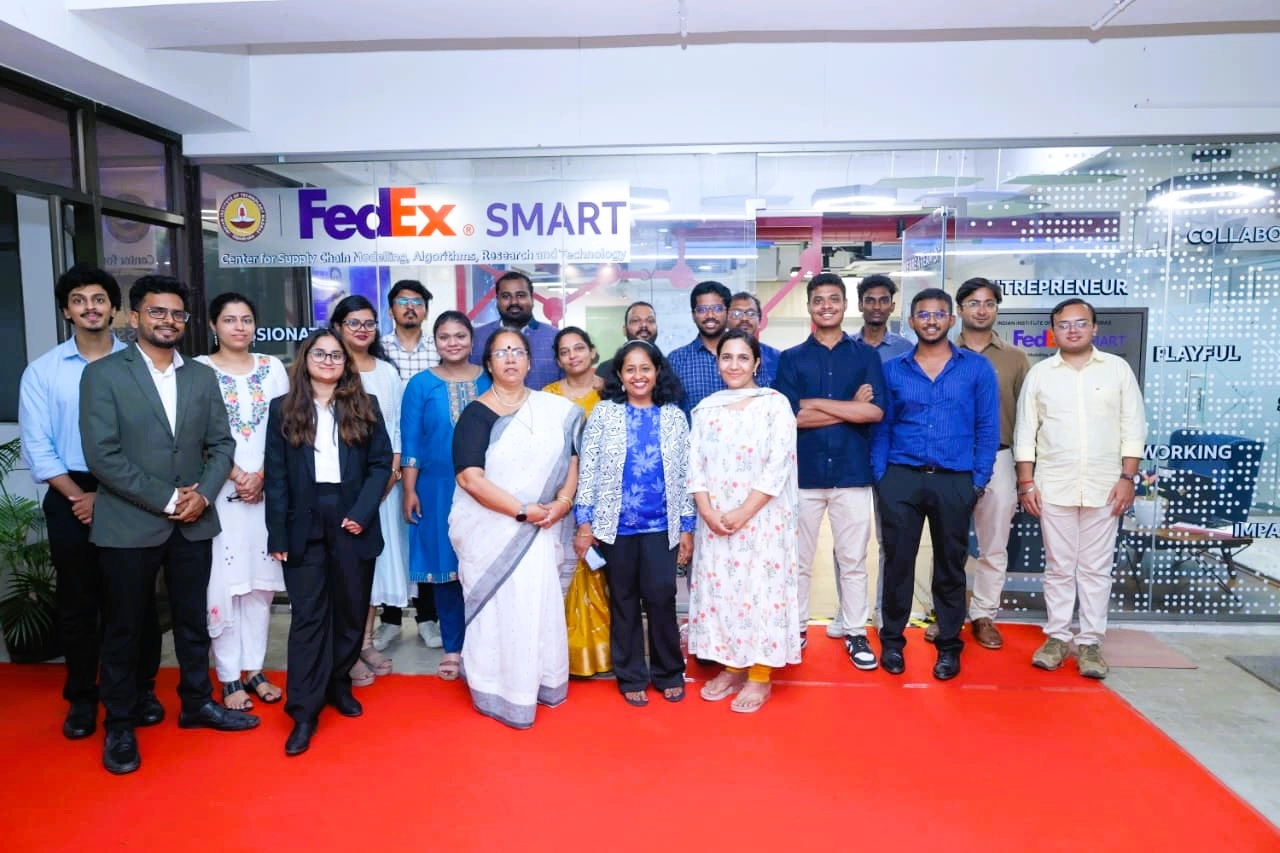 Team picture of IIT Madras FedEx SMART Center